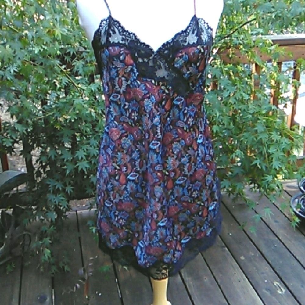 Morgan Taylor Nightie